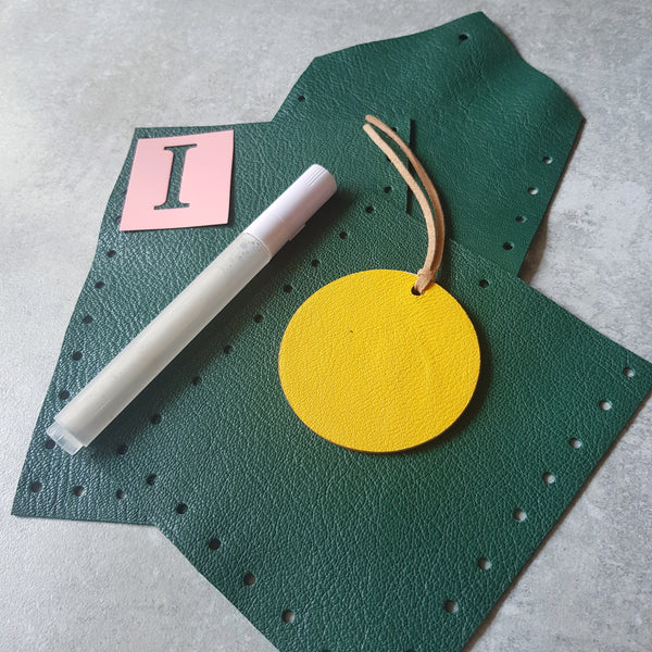DIY Essentials Slingbag Kit: Forest